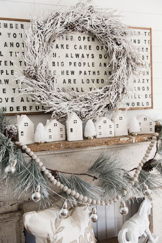 farmhouse christmas mantle