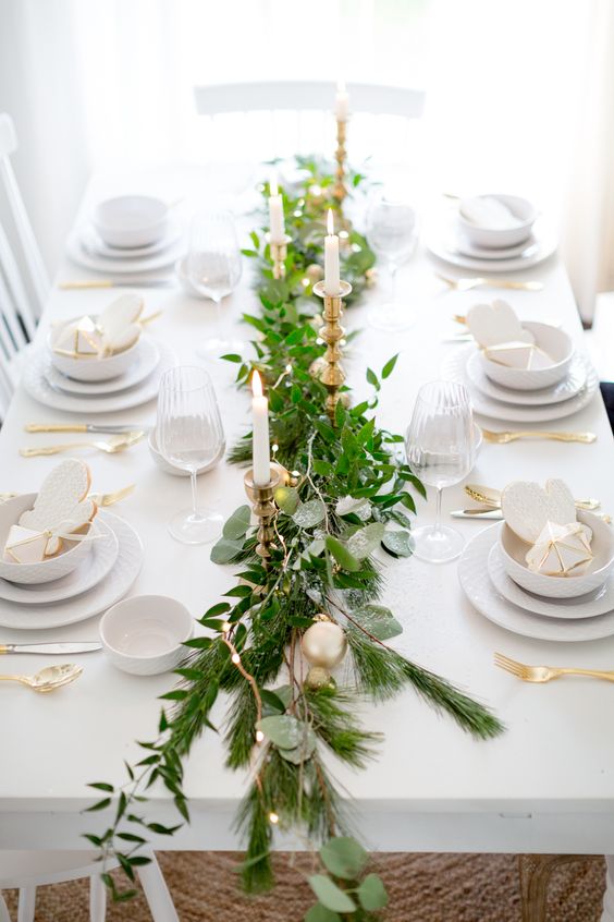 white green and gold christmas table