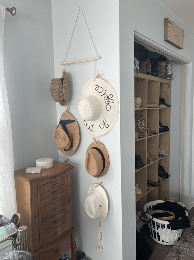 hat storage system